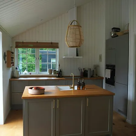 Family House With Shelter At Udsholt Semesterbostad Græsted